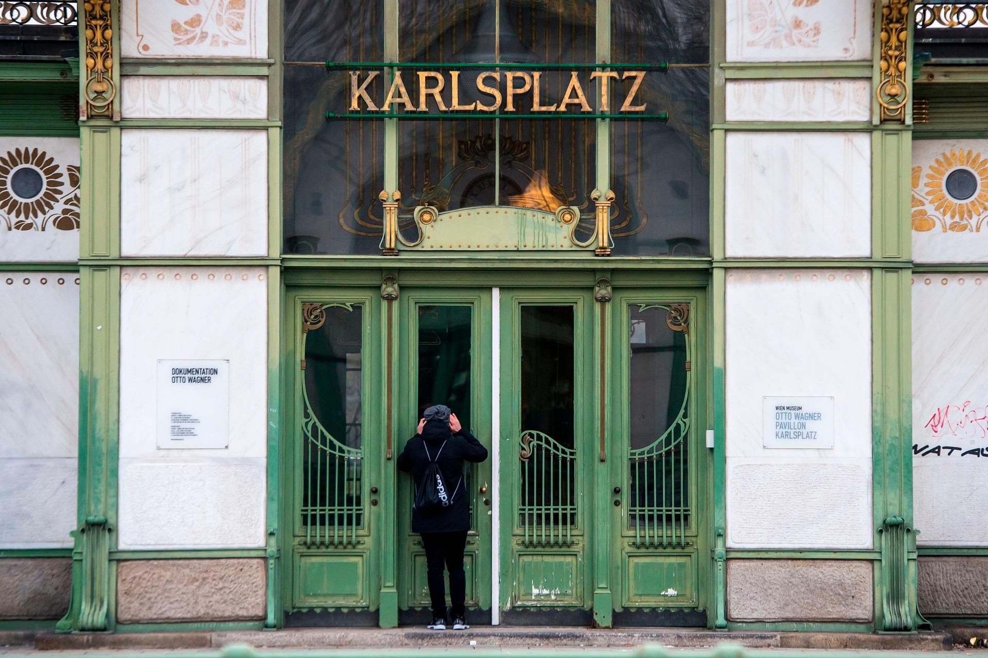 Otto Wagner, La stazione di Karlsplatz, dettaglio entrata, 1898-’99, Vienna