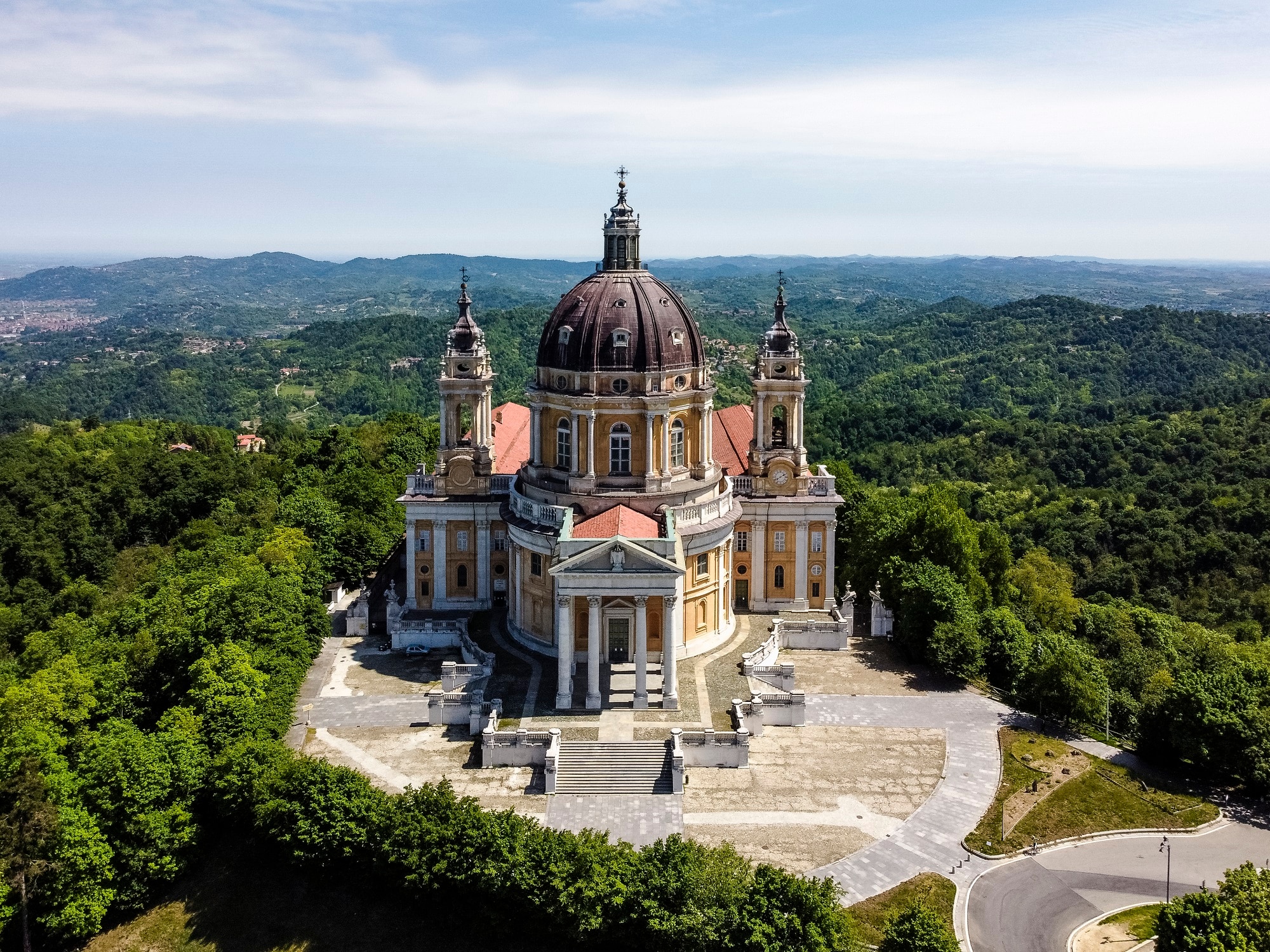 Filippo Juvarra, Veduta con drone del fronte della Basilica di Superga (1717-1731), Torino