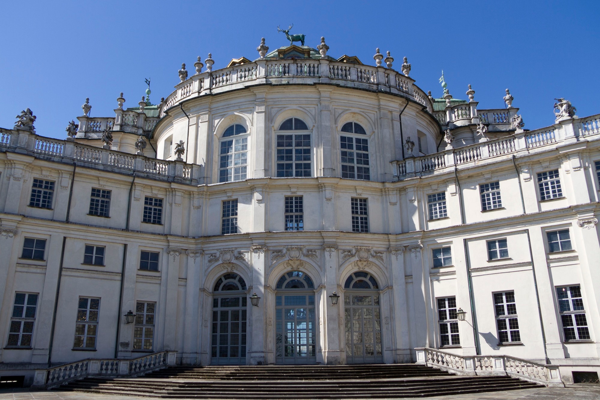 Veduta di accesso al Salone centrale della Palazzina di Caccia Stupinigi, frazione di Nichelino, Torino